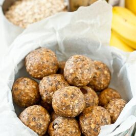Oat, Chia Seed and Peanut Butter Protein Balls