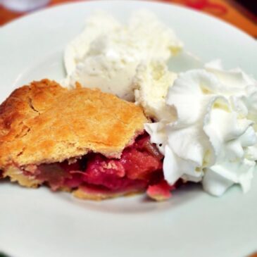 Taste the Sweet and Tart Combination of Strawberry Rhubarb Pie